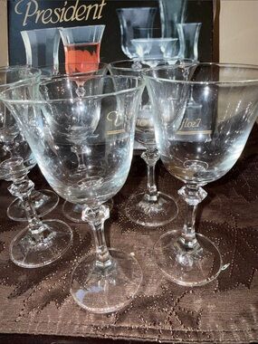 ☂️ (6)☂️ President ( I Vetri Di Fidenza) Vino Glasses